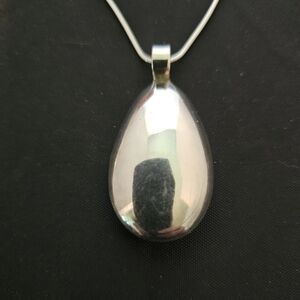 Sleek Silver Teardrop‎ Necklace